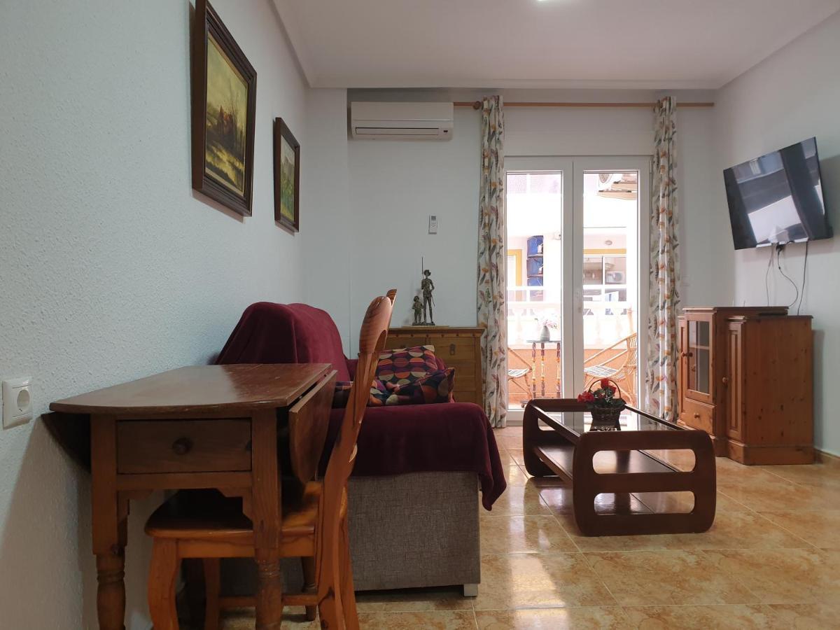 Apartamento De Vacaciones Apartman Torrevieja Kültér fotó