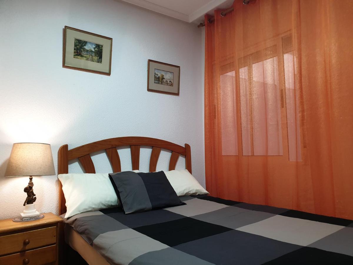 Apartamento De Vacaciones Apartman Torrevieja Kültér fotó