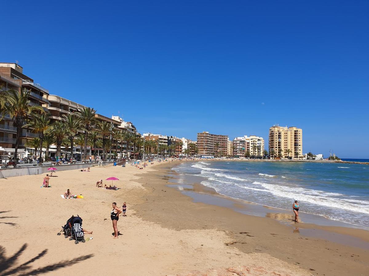 Apartamento De Vacaciones Apartman Torrevieja Kültér fotó